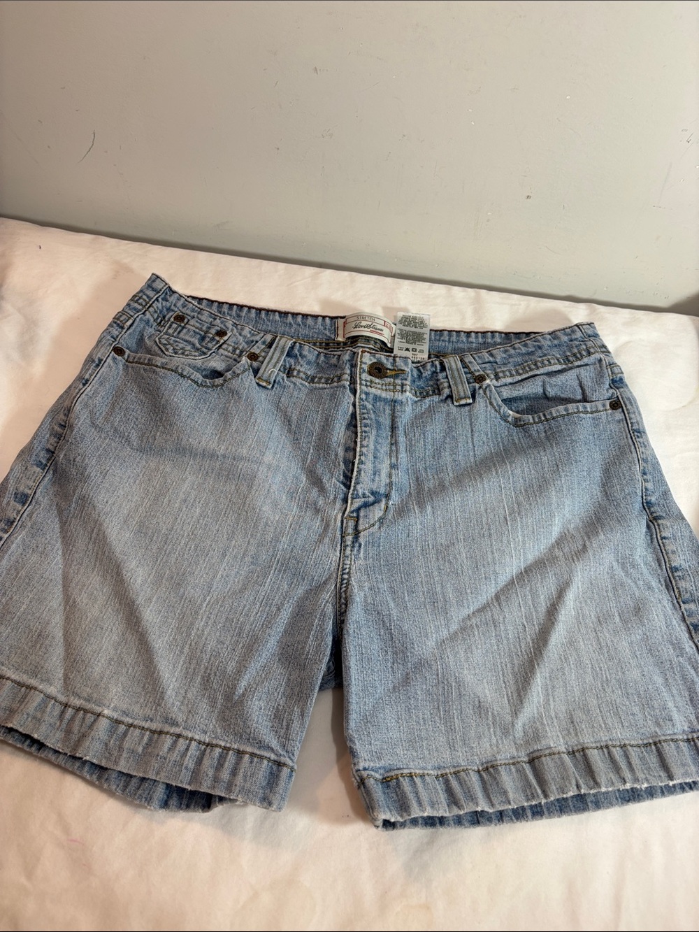 Levi's Vintage Light Blue Denim Jean Shorts. 0289